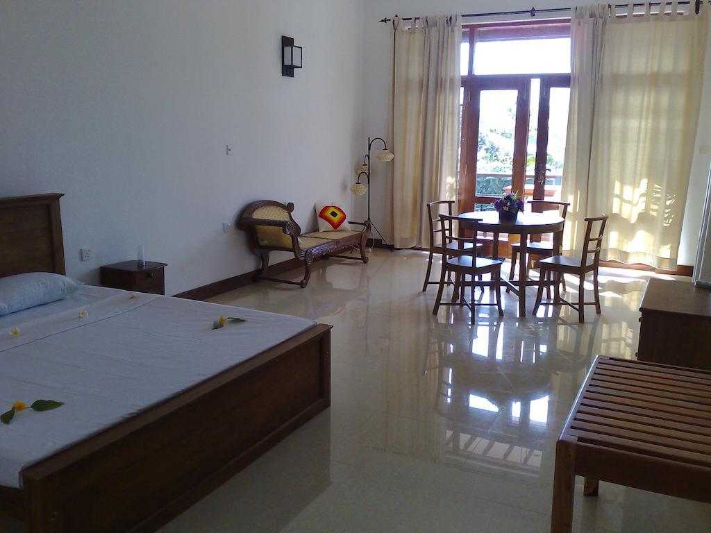 Thumbelina Apartments & Hotel Aluthgama Exterior foto