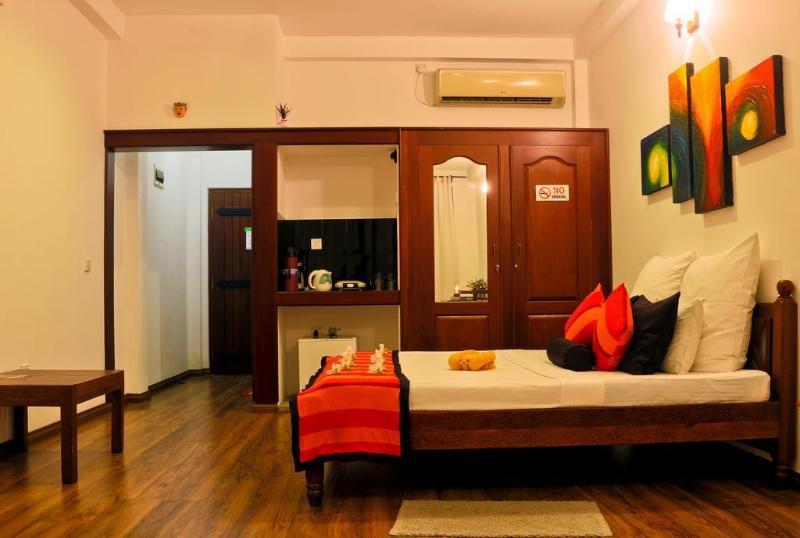 Thumbelina Apartments & Hotel Aluthgama Exterior foto