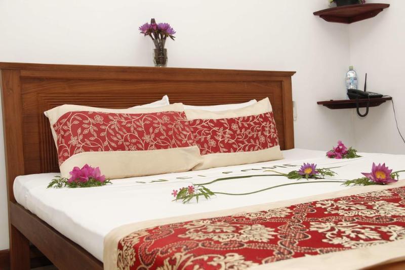 Thumbelina Apartments & Hotel Aluthgama Exterior foto