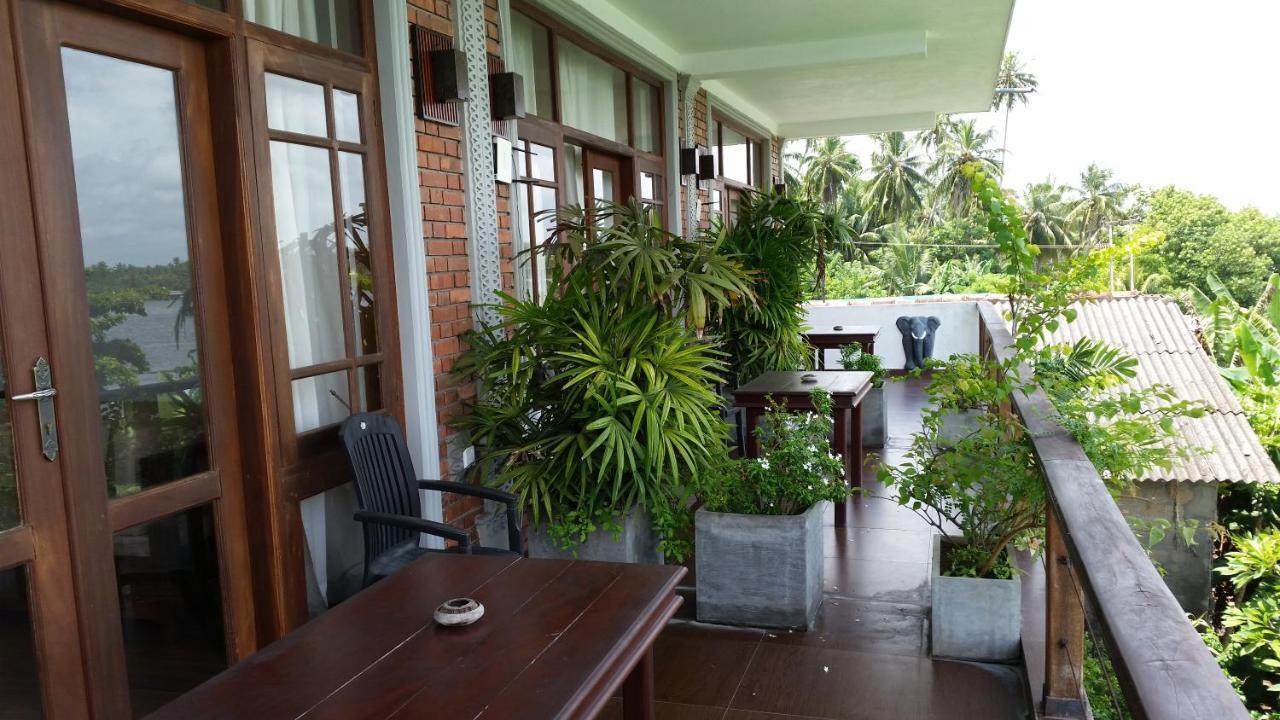 Thumbelina Apartments & Hotel Aluthgama Exterior foto